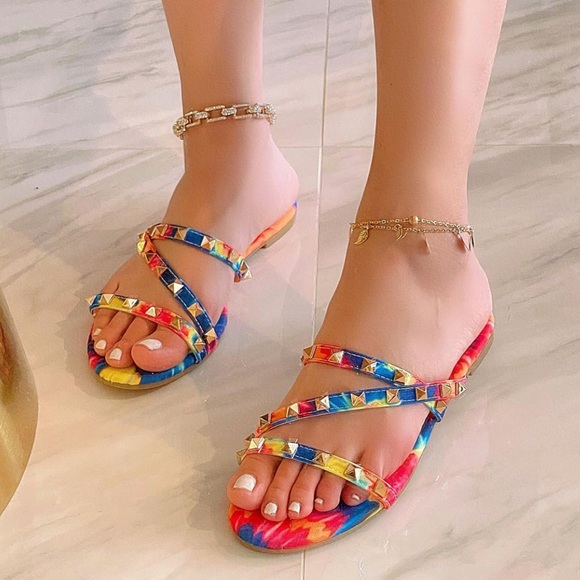 NWT Tie dye criss cross sandal - Picture 4 of 9